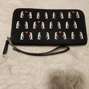 Vera Bradley Penguin and Heart RFID Accordian Zip Wallet/Wristlet